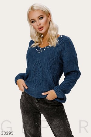 Пуловер синего цвета