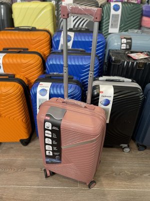 Чемодан маленький размер S 20" 40 л (ручная кладь) пудровый розовый