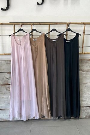 Платье ОБЯЗАТЕЛЬНО УКАЖИТЕ ЖЕЛАЕМЫЙ ЦВЕТ!
100 % seta/silk