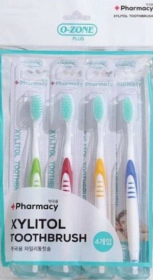 Зубная щетка O-ZONE XYLITOL. Инновационная щетка с ионами Ксилита для антибактериальной защиты. Двойная система щетинок. Верхний слой-мягкая щетина, Нижний слой- средней жесткости. пр. Ю.Корея