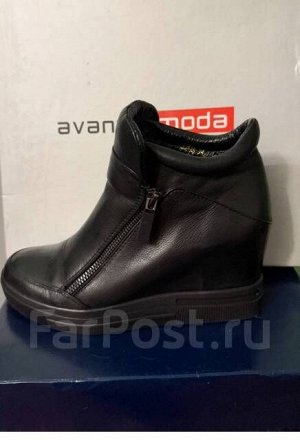 Ботинки женские 37 размер кожа (танкетка)