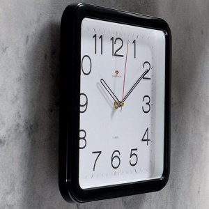 Часы настенные "Классика", квадратные с закруглёнными углами, 30 х 30 см, чёрные