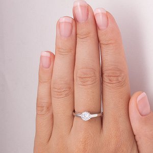Серебряное кольцо с бесцветным фианитом 1044