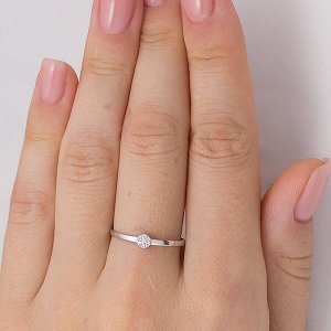 Серебряное кольцо с бесцветными фианитами - 1031