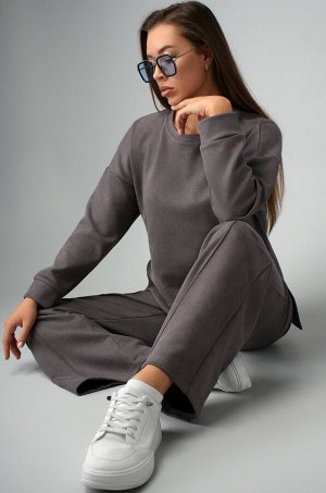 Женский костюм из экозамши Happyfox