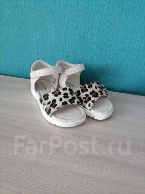 Сандалии на девочку. Очень стильные во Владивостоке