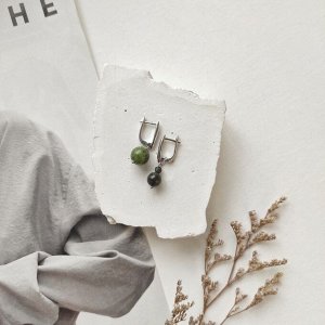 Серьги из нефрита
