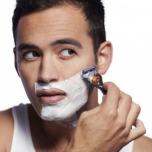 Подарочный набор Gillette Fusion ProGlide Flexball с 1 сменной кассетой и станцией для кассет