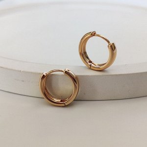 Серьги Вставка: Цирконы
Материал изделия: ювелирный сплав
Размер: 1.7 см
Вид(модель) сережек: Кольца

Изысканные серьги созданные из гипоаллергенного ювелирного сплава, станут великолепным дополнени