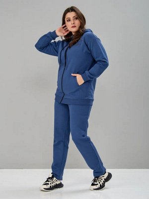Женский спортивный костюм