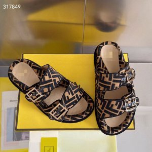 Шлепанцы женские