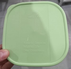 Контейнер для продуктов VERONA из пластика объемом 0,7 литра квадратной формы с гибкой крышкой цвет Светло-зеленый
