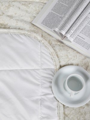 Покрывало стеганое на кровать из Велюра 240*260 с подушками 35*35 - 2 шт Жемчуг