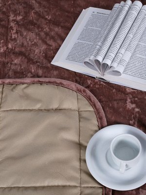 Покрывало стеганое на кровать из Велюра 240*260 с подушками 35*35 - 2 шт Розовый Кварц