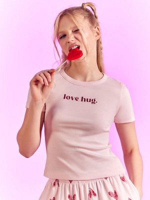 Пижама женская розовая с принтом "love hug."