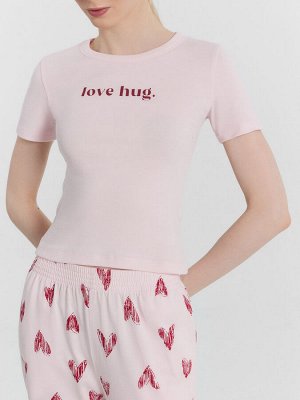 Пижама женская розовая с принтом "love hug."