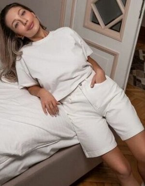 Шорты джинсовые удлиненные с высокой посадкой, белый