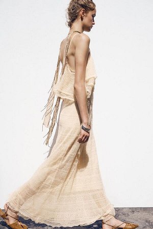 платье ЦВЕТ как на первом фото Платье ажурной вязки с оборками (KLEID AUS POINTELLE-STRICK MIT VOLANTS) Платье с прямым вырезом, воланами и узкими бретелями. внутренняя подкладка. СОСТАВ МАТЕРИАЛА, ИН
