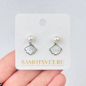 Серьги-пусеты из речного белого Жемчуга с Перламутром