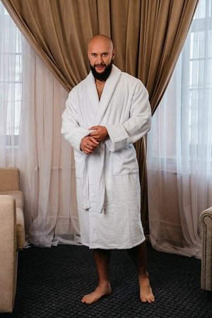 Мужской махровый халат без капюшона / белый