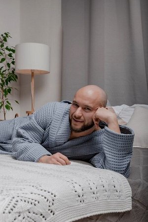 Мужской вафельный халат PandaHug Orlando с капюшоном / серый