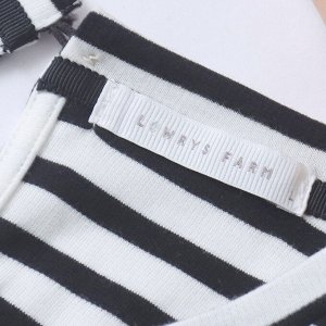 Женское короткое платье в полоску