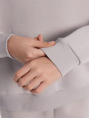 Комплект для девочек серый (свитшот, брюки)