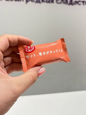 Японский Kit Kat Mini Кит Кат Мини со вкусом клубники  Kit Kat Mini Strawberry КитКат клубника KitKat 18 гр Японские сладости
