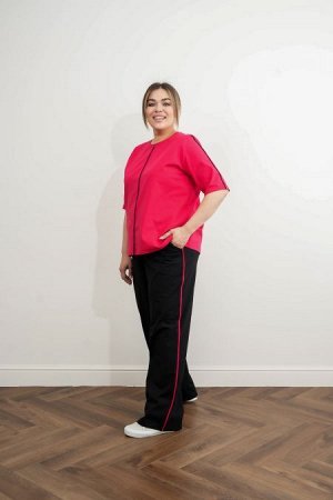 Костюм Цвет:
красный
Состав:
95%Хлопок 5%Спандекс
Длина изделия:
Джемпер -65см Брюки - 105см
Размер модели:
56
Рост модели:
171 см
Стильный костюм состоящий из джемпера и брюк из плотного однотонного 