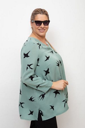 Туника Цвет:
зеленый
Состав:
60%ПЭ 35%Вискоза 5%Эластан
Длина изделия:
80см
Размер модели:
48
Рост модели:
170 см
Свободная туника из сорочечной ткани. V - образная горловина оформлена широкими планка
