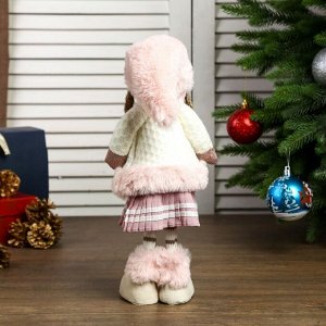 Кукла интерьерная &quot;Девочка в розовом меховом колпаке и юбке плиссе&quot; 44х15х9 см