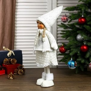 Кукла интерьерная "Девочка Валя в белом свитере с сердечком" 55х14х19 см