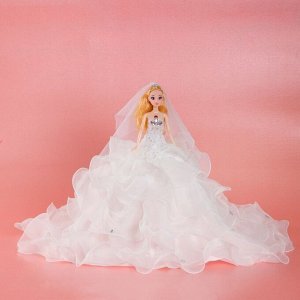 Кукла на подставке «Принцесса», белое платье с воланами