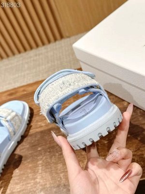 Сандали женские