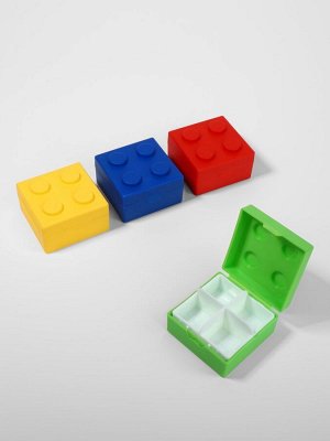 Таблетница «Конструктор», 5.5x5.5 см, 4 секции, МИКС