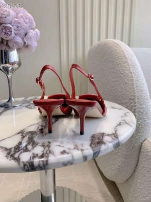 Босоножки женские кожаные