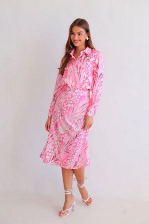 Костюм с юбкой