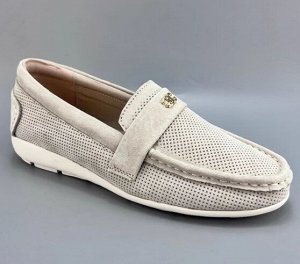 Мокасины из натуральной замши с перфорацией, беж
