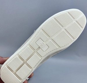 Мокасины из натуральной замши с перфорацией, беж