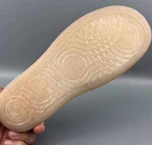 Лоферы из натур. кожи мягкие, верх на резинке, белый