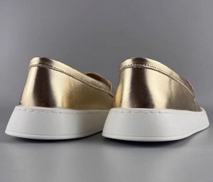Лоферы из натур. кожи мягкие на толстой подошве, золото