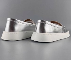 Лоферы из натур. кожи мягкие на толстой подошве, серебро