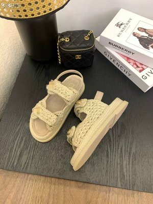 Сандали женские