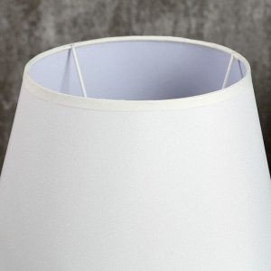 Лампа настольная "Астория" 1хЕ14 40Вт белый 22х22х33 см.