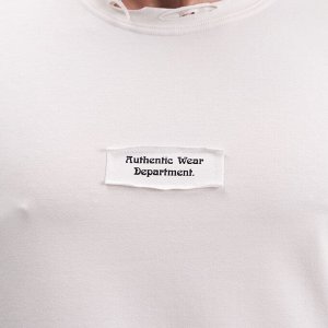 Футболка Крем
Мужская футболка с рваными краями (нашивка и термо "Authentic Wear Derartment").
Материал:
Cotton - материал из натуральных волокон, который удобен в носке, быстро впитывает и отводит от