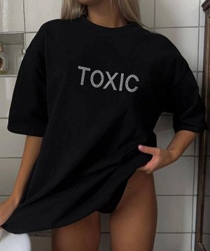 Футболочка свободного кроя Oversize с принтом TOXIC
