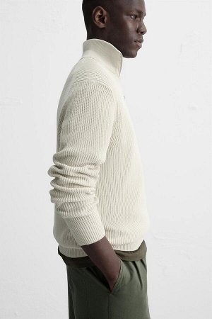 Трикотаж ЦВЕТ как на первом фото БАЗОВЫЙ СВИТЕР НА МОЛНИИ (BASIC-PULLOVER MIT REISSVERSCHLUSS) Свитер из хлопчатобумажной ткани. С ребристым воротником Perkins и застежкой-молнией спереди. Длинные рук