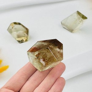 Кристалл из Цитрина