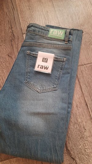 Продам джинсы