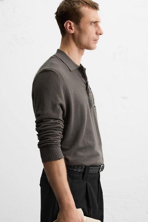 Трикотаж ЦВЕТ как на первом фото ТРИКОТАЖНАЯ РУБАШКА-ПОЛО ИЗ ШЕЛКА И ХЛОПКА (STRICK-POLOSHIRT AUS SEIDE UND BAUMWOLLE) Легкая рубашка-поло прямого кроя из смеси шелка и хлопка. Отложной воротник с зас